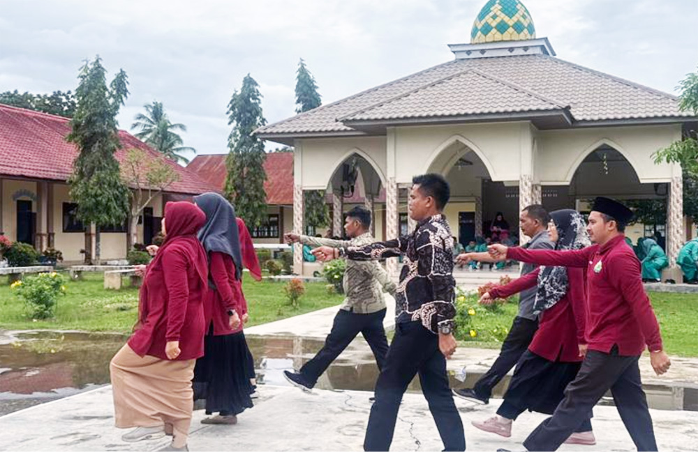 Sesi Latihan Paskibra HGI 1